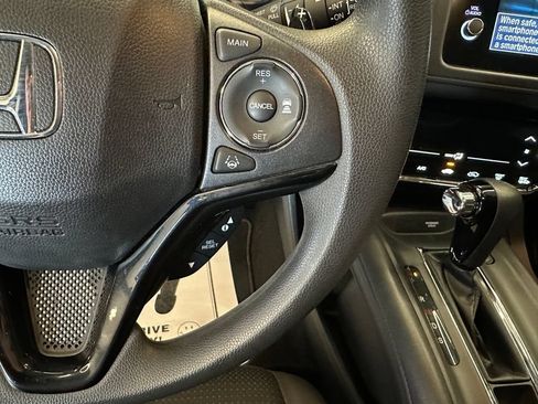 Used 2022 Honda HR-V EX image 12