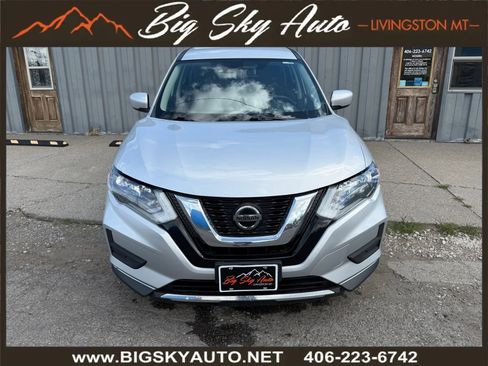 Used 2019 Nissan Rogue S image 2