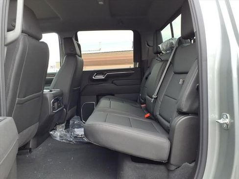 New 2026 GMC Sierra 2500 SLT w/ SLT Convenience Package image 7