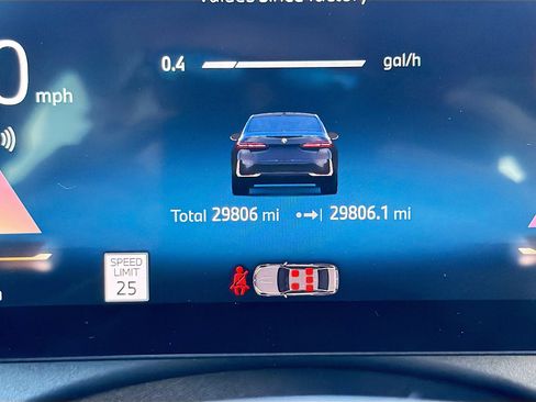 Used 2024 BMW 540i xDrive w/ Executive Package image 42