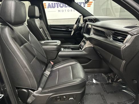 Used 2023 GMC Yukon Denali AWD/4WD image 19