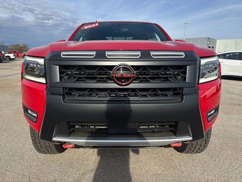 New 2026 Nissan Frontier PRO-4X w/ Pro-4x Convenience Package image 9