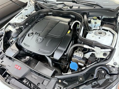 Used 2014 Mercedes-Benz E 350 4MATIC Sedan image 45