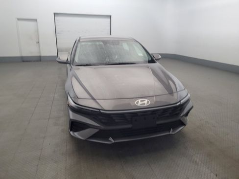 Used 2024 Hyundai Elantra SEL image 14