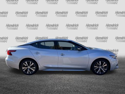 Used 2017 Nissan Maxima 3.5 SV image 11