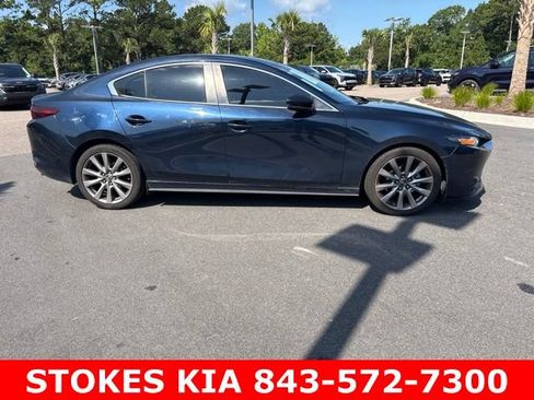 Used 2019 MAZDA MAZDA3 Sedan FWD image 4