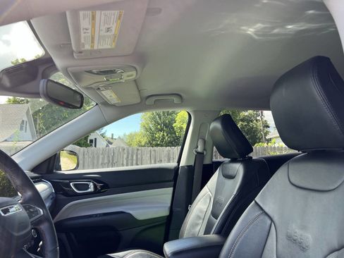 Used 2022 Jeep Compass Limited image 14