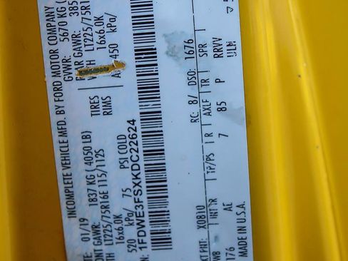 Used 2019 Ford E-350 and Econoline 350 Super Duty image 22