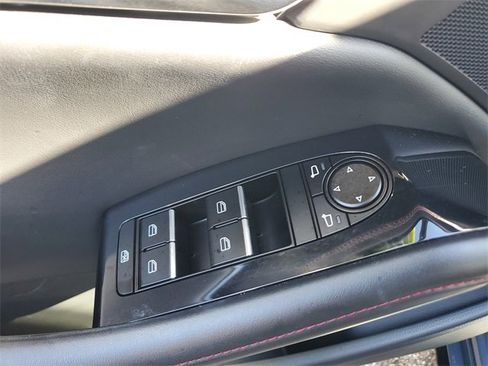 Used 2024 MAZDA MAZDA3 s image 19
