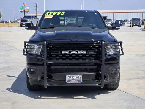 Used 2022 RAM 1500 Big Horn AWD/4WD image 3
