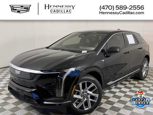 Used 2025 Cadillac Optiq Luxury 1 image 1