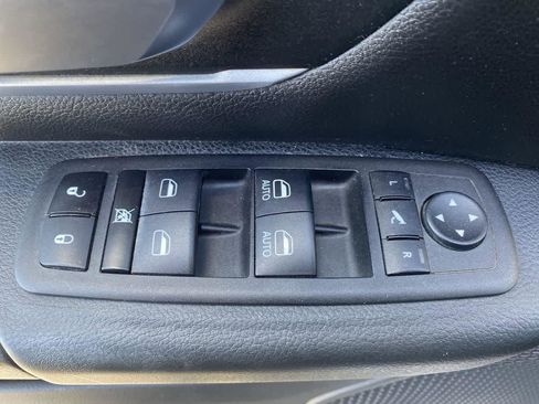 Used 2023 RAM 1500 Big Horn AWD/4WD image 13