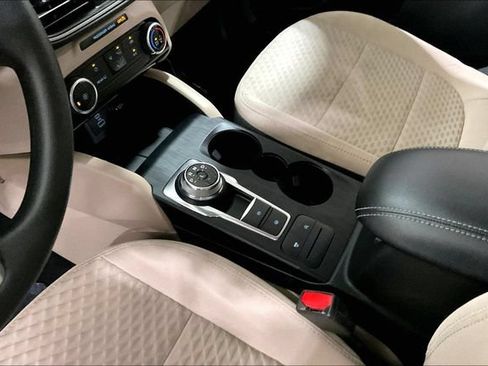 Used 2022 Ford Escape SE AWD/4WD image 15
