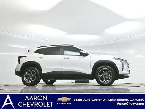 New 2026 Chevrolet Trax LT w/ Sunroof Package image 57