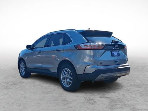 Certified 2023 Ford Edge SEL w/ Convenience Package AWD/4WD image 4