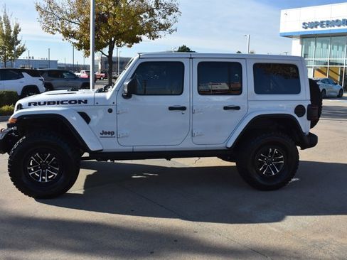 Used 2025 Jeep Wrangler Unlimited Rubicon image 8