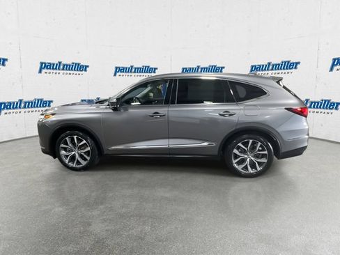 Used 2023 Acura MDX w/ Technology Package FWD image 7