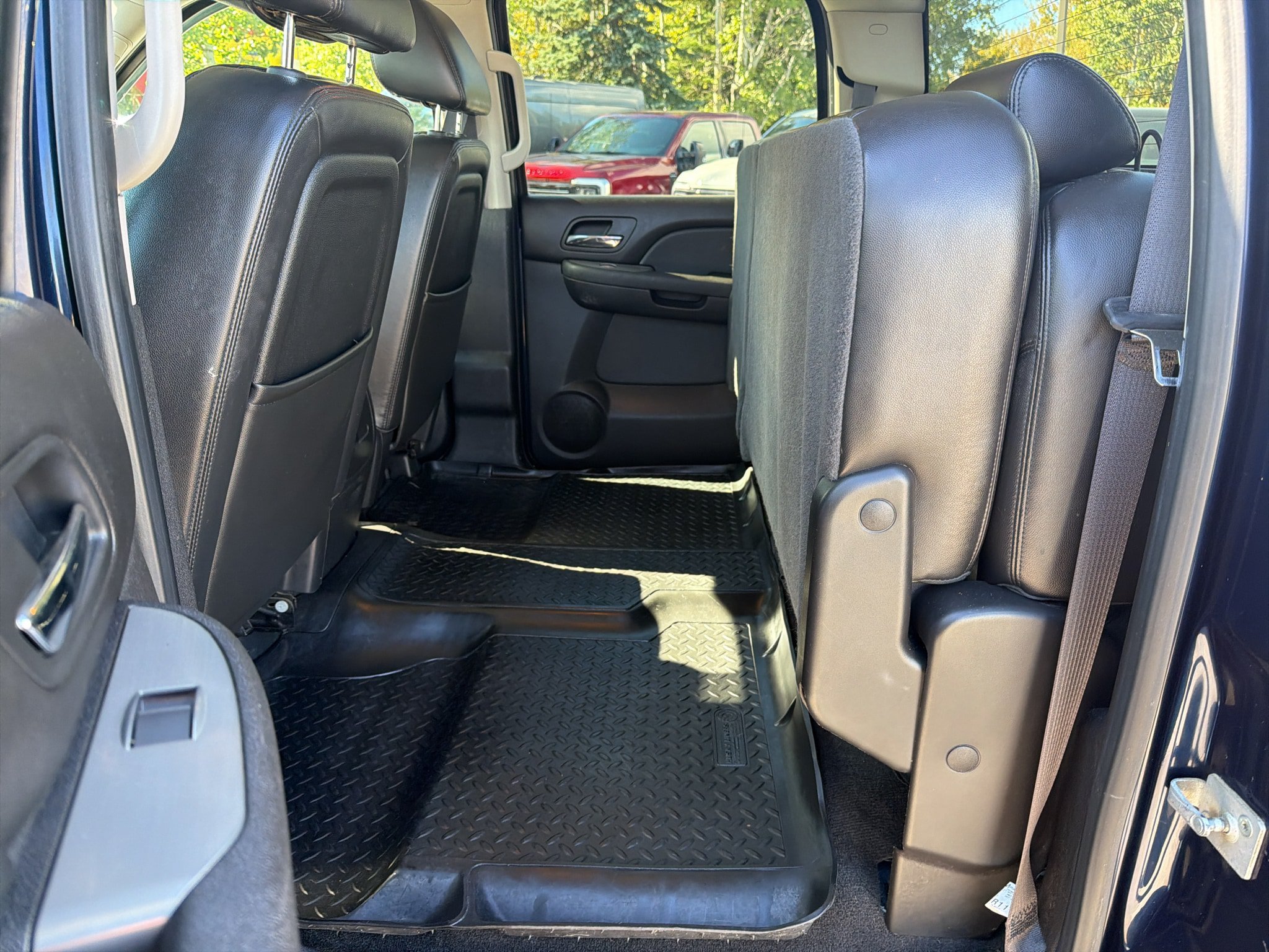 Used 2012 Chevrolet Silverado 1500 LTZ AWD/4WD image 30