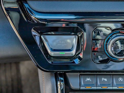 Used 2026 GMC Sierra 1500 AT4 w/ Technology Package image 23