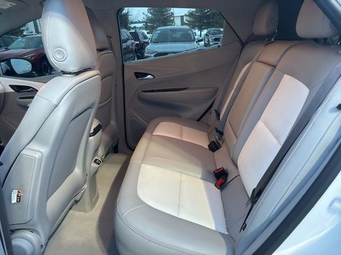 Used 2020 Chevrolet Bolt Premier w/ Infotainment Package image 36