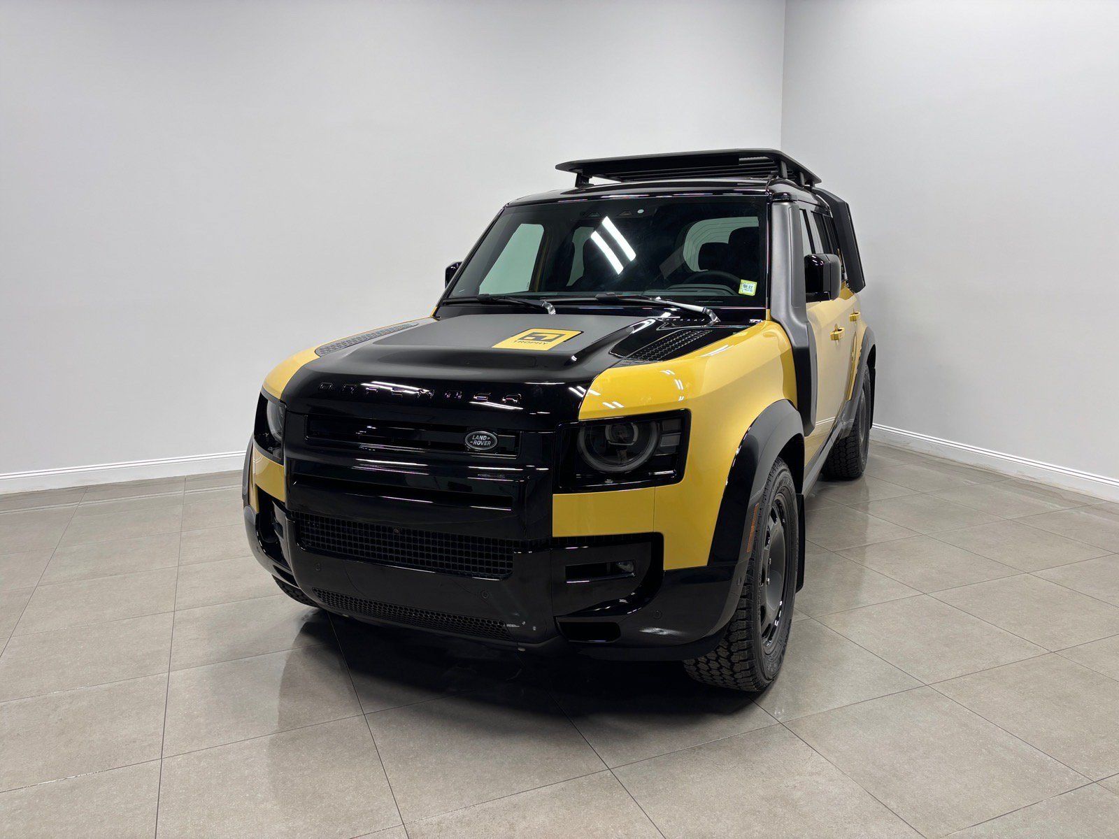 New 2026 Land Rover Defender 110 AWD/4WD image 2
