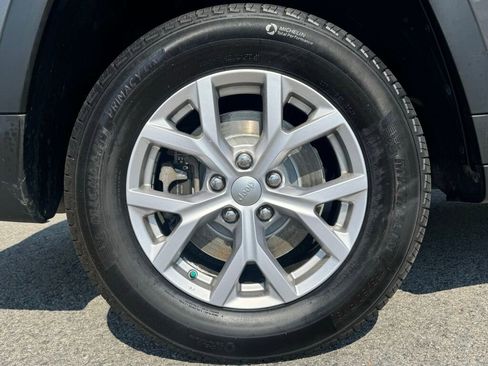 Used 2021 Jeep Grand Cherokee L Limited AWD/4WD image 11
