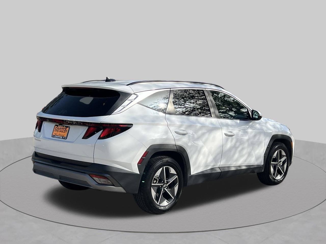 Used 2025 Hyundai Tucson SEL FWD image 5