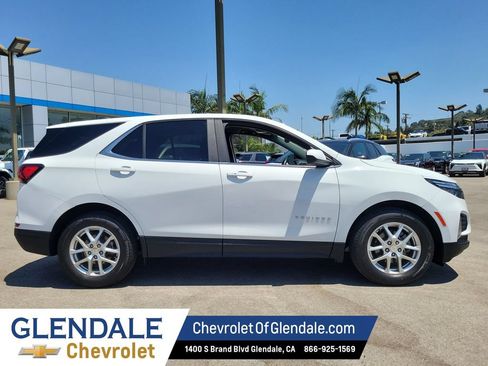 Certified 2024 Chevrolet Equinox LT FWD image 10