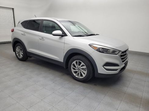 Used 2018 Hyundai Tucson SE image 11