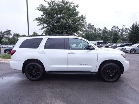 Used 2022 Toyota Sequoia TRD Sport AWD/4WD image 9