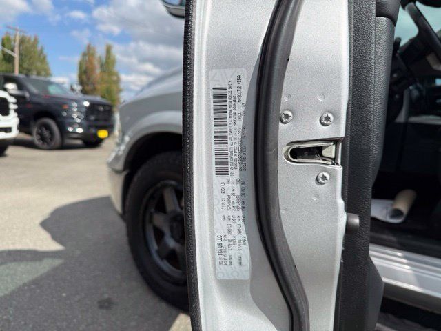 Used 2016 RAM 1500 Laramie w/ Convenience Group AWD/4WD image 27