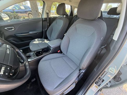 Used 2025 Kia K4 FWD image 34