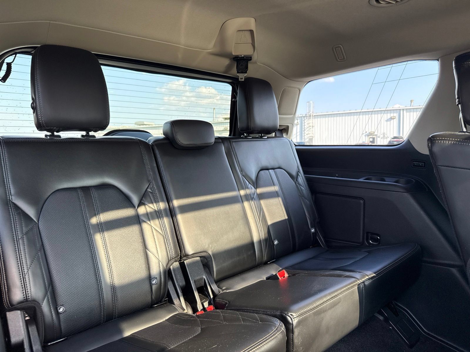 Used 2019 Ford Expedition Platinum AWD/4WD image 18