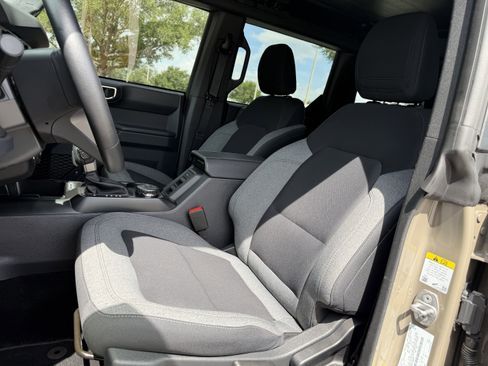 Used 2025 Ford Bronco Big Bend AWD/4WD image 23