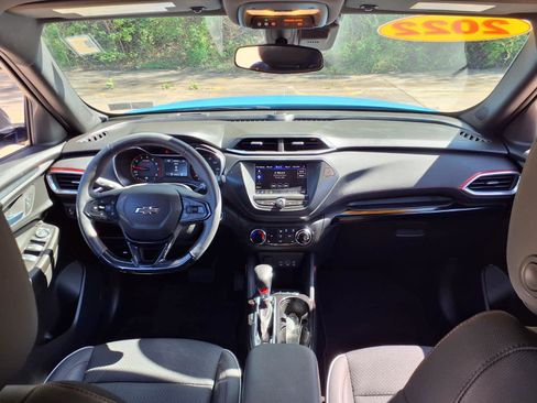 Used 2023 Chevrolet TrailBlazer RS image 12