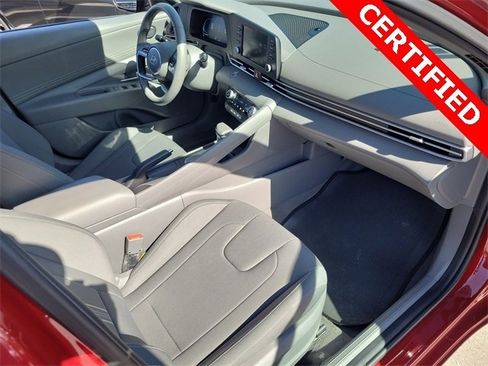 Certified 2025 Hyundai Elantra Sport image 14