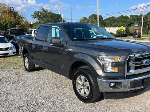 Used 2017 Ford F150 XLT w/ Equipment Group 301A Mid AWD/4WD image 4