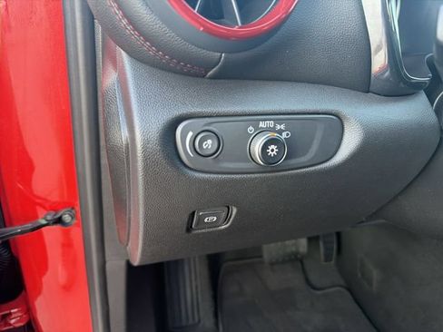 Used 2025 Chevrolet Blazer RS w/ Driver Confidence II Package FWD image 11