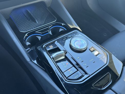 Used 2024 BMW 540i xDrive 540i xDrive w/ Premium Package image 27