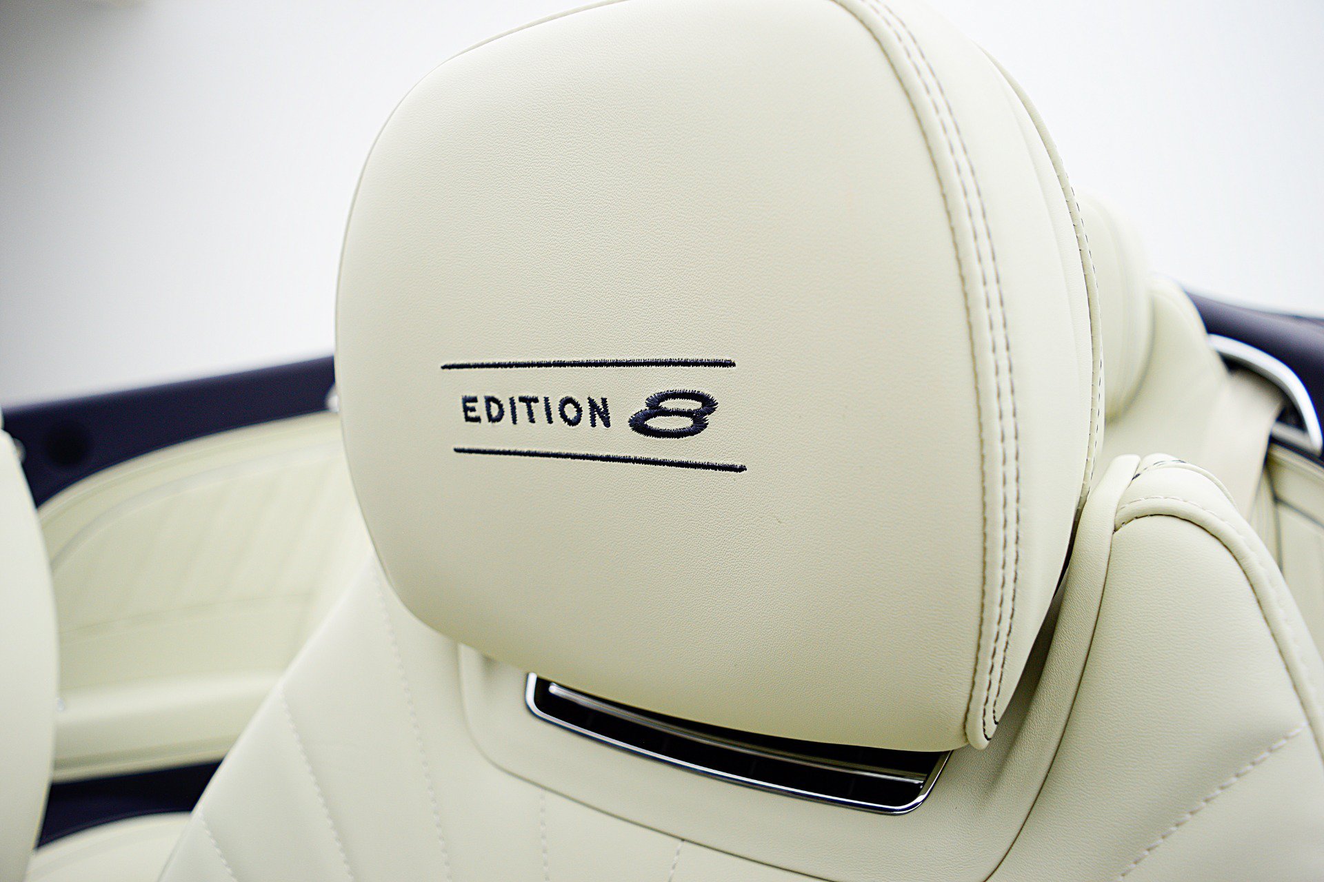 Used 2024 Bentley Continental GT AWD/4WD image 34