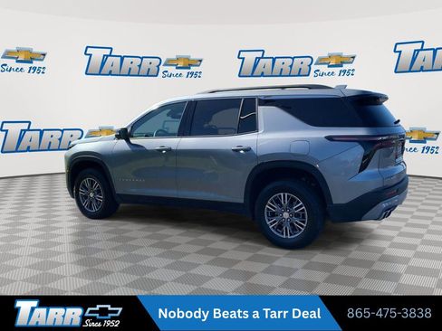 Used 2026 Chevrolet Traverse LT w/ Driver Confidence Package FWD image 6