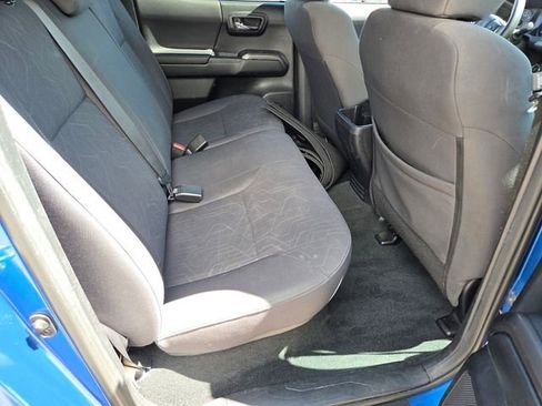 Used 2017 Toyota Tacoma TRD Sport RWD image 14