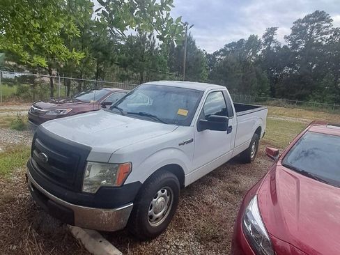 Used 2013 Ford F150 XL w/ Mid Equipment Group RWD image 1