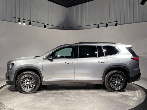 Used 2025 GMC Acadia Elevation image 15