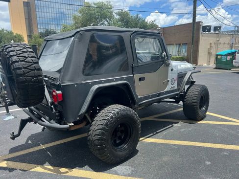 Used 2005 Jeep Wrangler Rubicon image 5