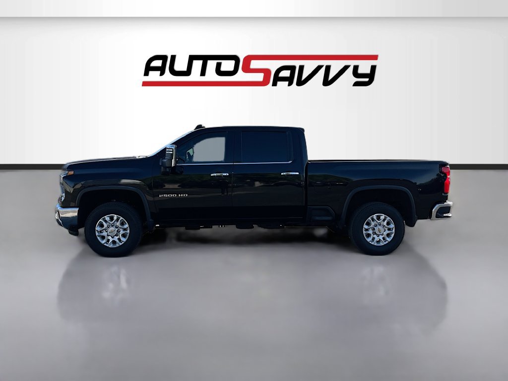 Used 2025 Chevrolet Silverado 2500 LTZ w/ LTZ Plus Package AWD/4WD image 4