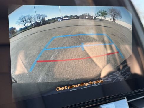 Certified 2026 Toyota Sienna XLE image 19