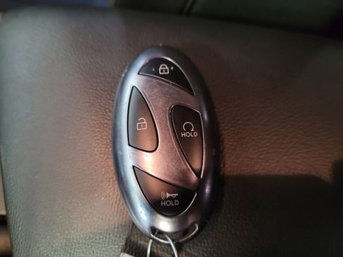 Used 2025 Hyundai Elantra Sport FWD image 32