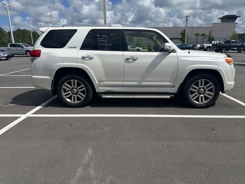 Used 2013 Toyota 4Runner Limited AWD/4WD image 2