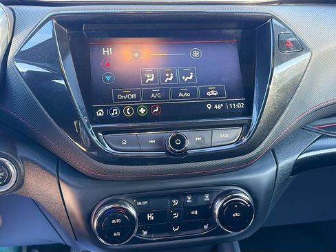 Used 2023 Chevrolet TrailBlazer RS w/ Convenience Package image 15